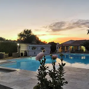 Hotel L'auberge Camarguaise, Saintes-Maries-de-La-Mer