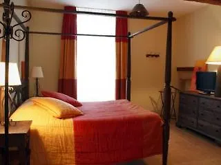 Hotel Le Relais Du Grand Logis Mirabeau  Affittacamere